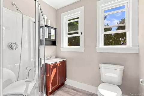 Bath - 116 E Cedar St, Poughkeepsie, NY 12601 photo 1 of 2