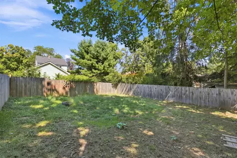 Exterior - 116 E Cedar St, Poughkeepsie, NY 12601 photo 6 of 6