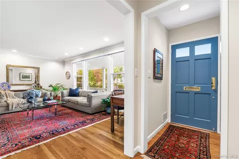 Entry Way - 46 Beverly Dr, Rye, NY 10580 photo 1 of 2