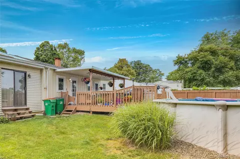 Exterior - 44 Fairfax Rd, Fishkill, NY 12524 photo 4 of 8