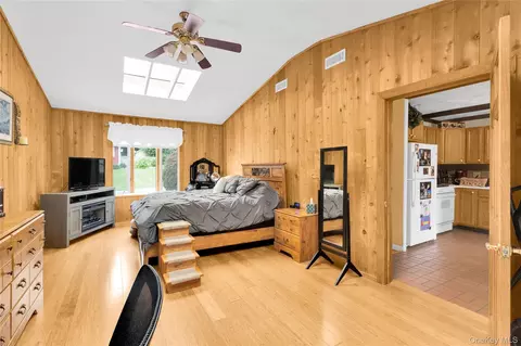 Bedroom - 44 Fairfax Rd, Fishkill, NY 12524 photo 7 of 8