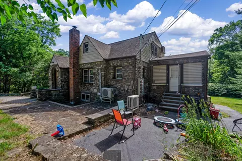 Exterior - 491 State Route 32, Wallkill, NY 12589 photo 1 of 4