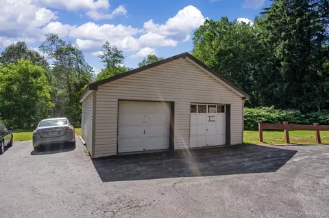 Exterior - 491 State Route 32, Wallkill, NY 12589 photo 4 of 4
