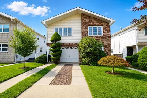 947 Bard Ave, Staten Island, NY 10301