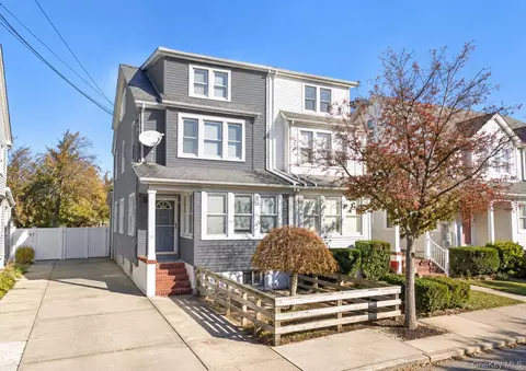 14 Tilrose Ave, Oceanside, NY 11572