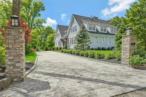 580 Basin Rd, Southold, NY 11971
