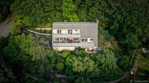 4 Hill Dale Ave, Miller Place, NY 11764