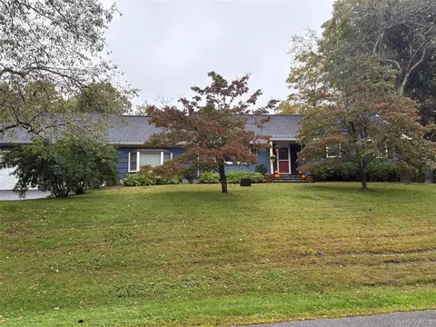 15 Garlen Rd, Katonah, NY 10536