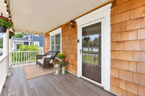 Exterior - 52 Lee Ave, Patchogue, NY 11772 photo 5 of 9