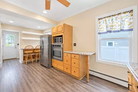 Entry Way - 52 Lee Ave, Patchogue, NY 11772 photo 2 of 2
