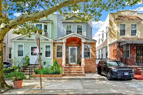 85-20 131st St, New York, NY 11415