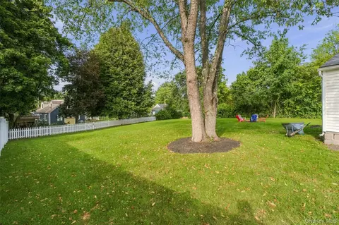 Exterior - 3 Kinderhook Dr, Poughkeepsie, NY 12603 photo 7 of 9