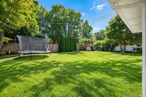 Exterior - 6 Otsego Pl, Commack, NY 11725 photo 8 of 8