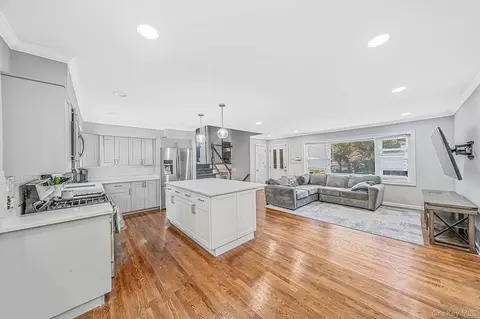 Kitchen - 6 Otsego Pl, Commack, NY 11725 photo 3 of 4
