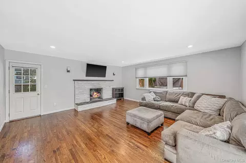 Living - 6 Otsego Pl, Commack, NY 11725 photo 2 of 2