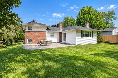 Exterior - 6 Otsego Pl, Commack, NY 11725 photo 5 of 8