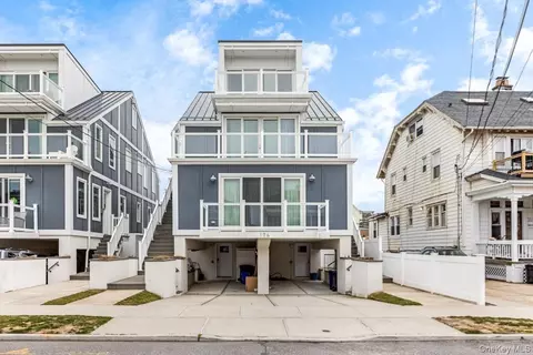 176 Beach 127th St #176B, Rockaway Park, NY 11694