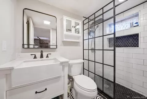 Bath - 18 Devon Rd, Bethpage, NY 11714 photo 2 of 2
