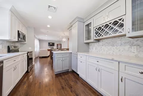 Kitchen - 18 Devon Rd, Bethpage, NY 11714 photo 1 of 1