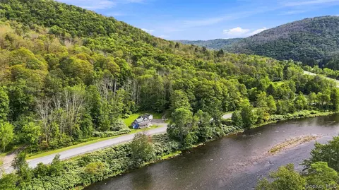 14483 County Road 17, Hancock, NY 12776