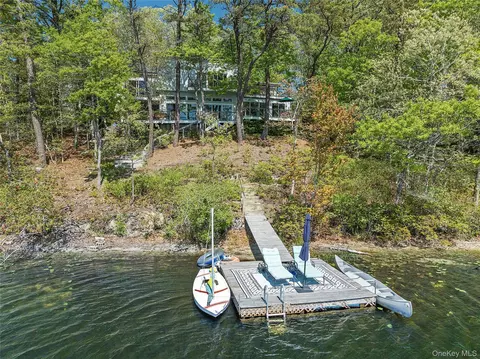 9 Lake View Ct 9 Lake View Ct Southampton Ny 11968, Southampton, NY 11968
