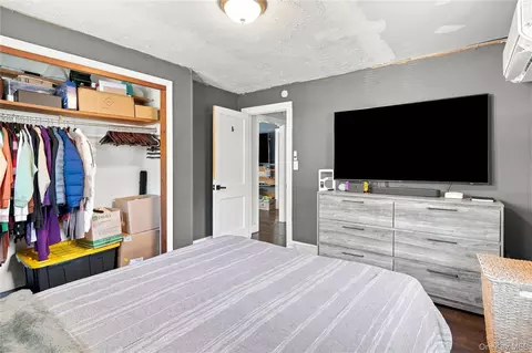 Bedroom - 18 Underhill Ave, Poughkeepsie, NY 12601 photo 2 of 3