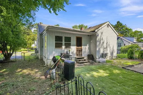 Exterior - 18 Underhill Ave, Poughkeepsie, NY 12601 photo 4 of 4