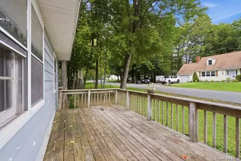 Exterior - 6 Thomas St, Thompson, NY 12701 photo 2 of 3