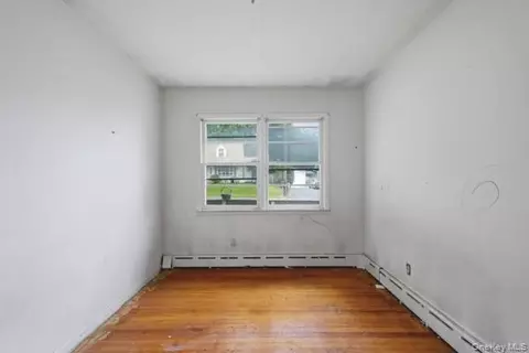 Bedroom - 6 Thomas St, Thompson, NY 12701 photo 2 of 7