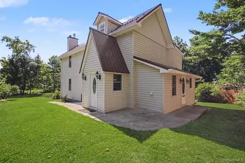 79 Lower Granite Rd, Rochester, NY 12446