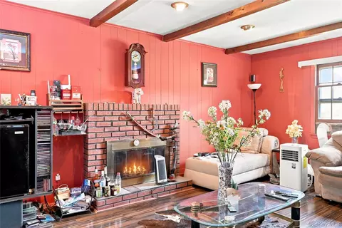 Other - 124 E Woodside Ave, Patchogue, NY 11772 photo 2 of 7