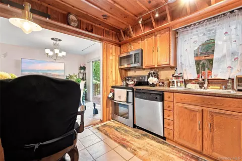 Kitchen - 124 E Woodside Ave, Patchogue, NY 11772 photo 1 of 3