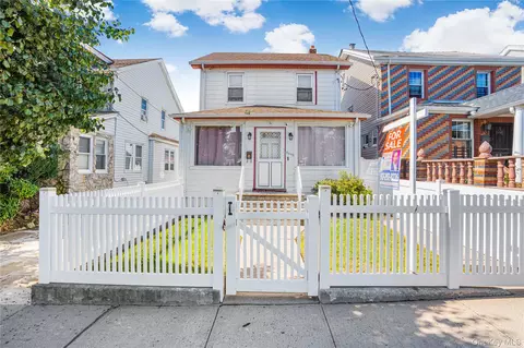 8806 Hollis Court Blvd, New York, NY 11427