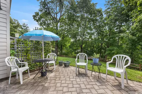 Exterior - 5-03 Brooke Club Dr, Ossining, NY 10562 photo 3 of 8