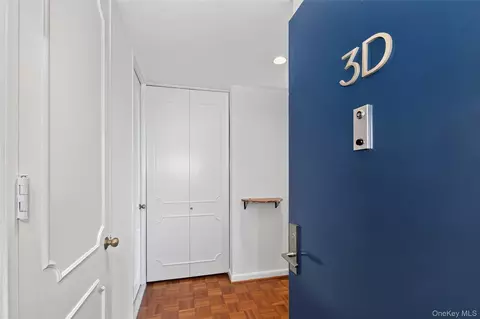 Entry Way - 720 Milton Rd #N-3D, Rye, NY 10580 photo 2 of 2