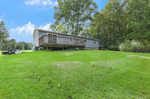 Exterior - 894 Wallkill Ave, Wallkill, NY 12589 photo 3 of 6