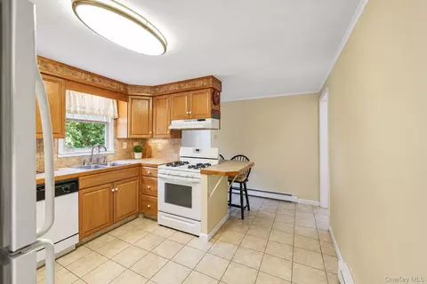 Kitchen - 894 Wallkill Ave, Wallkill, NY 12589 photo 2 of 2