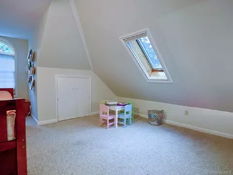 Bedroom - 2 Panther Ln, Shawangunk, NY 12589 photo 7 of 7
