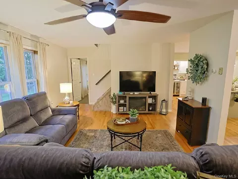 Living - 2 Panther Ln, Shawangunk, NY 12589 photo 1 of 3
