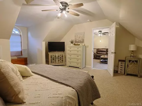 Bedroom - 2 Panther Ln, Shawangunk, NY 12589 photo 6 of 7