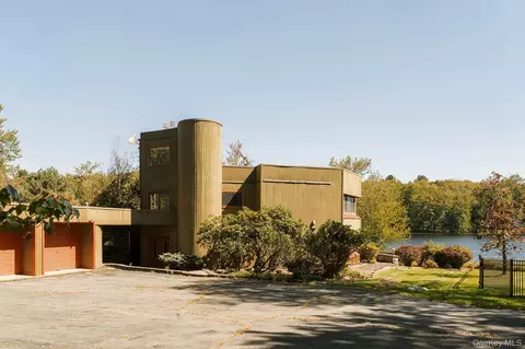 408 Hurd Rd, Bethel, NY 12720