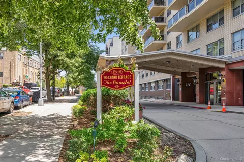 175-20 Wexford Ter #4X, Jamaica, NY 11432