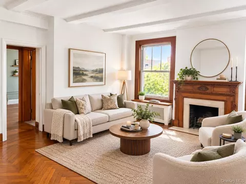71 St 140 W #4C, New York, NY 10023