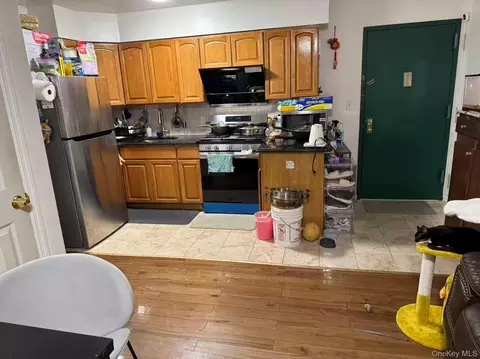 42-11 Parsons Blvd #1B, Flushing, NY 11355