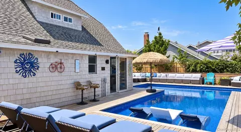 253 Cottage Walk, Ocean Beach, NY 11770