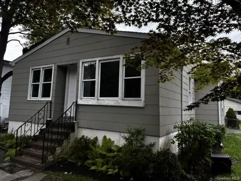 99 Central Ave, Port Jefferson Station, NY 11776