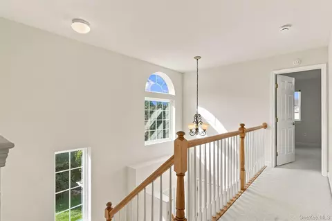 Entry Way - 1402 Pondview Loop, Fishkill, NY 12590 photo 5 of 7
