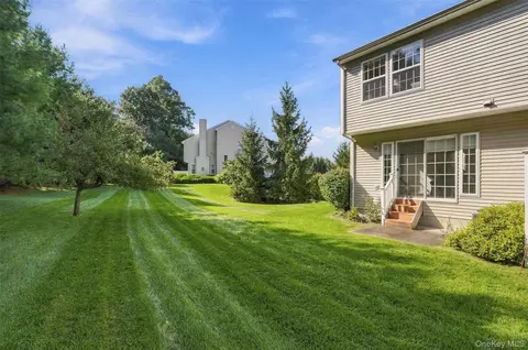Exterior - 1402 Pondview Loop, Fishkill, NY 12590 photo 9 of 9