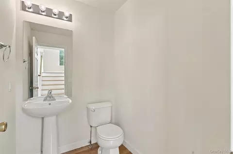 Entry Way - 1402 Pondview Loop, Fishkill, NY 12590 photo 7 of 7