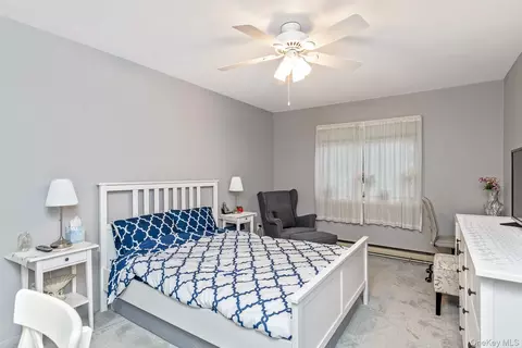 Bedroom - 403 Cabot Ct E, Saint James, NY 11780 photo 1 of 1